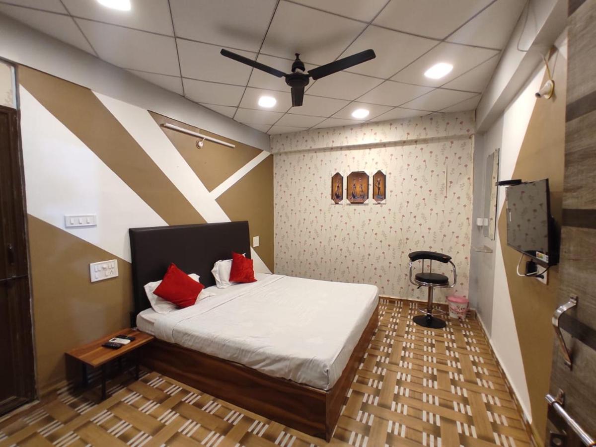 Mandav Hills Resort & Film City Mandu  Exterior photo