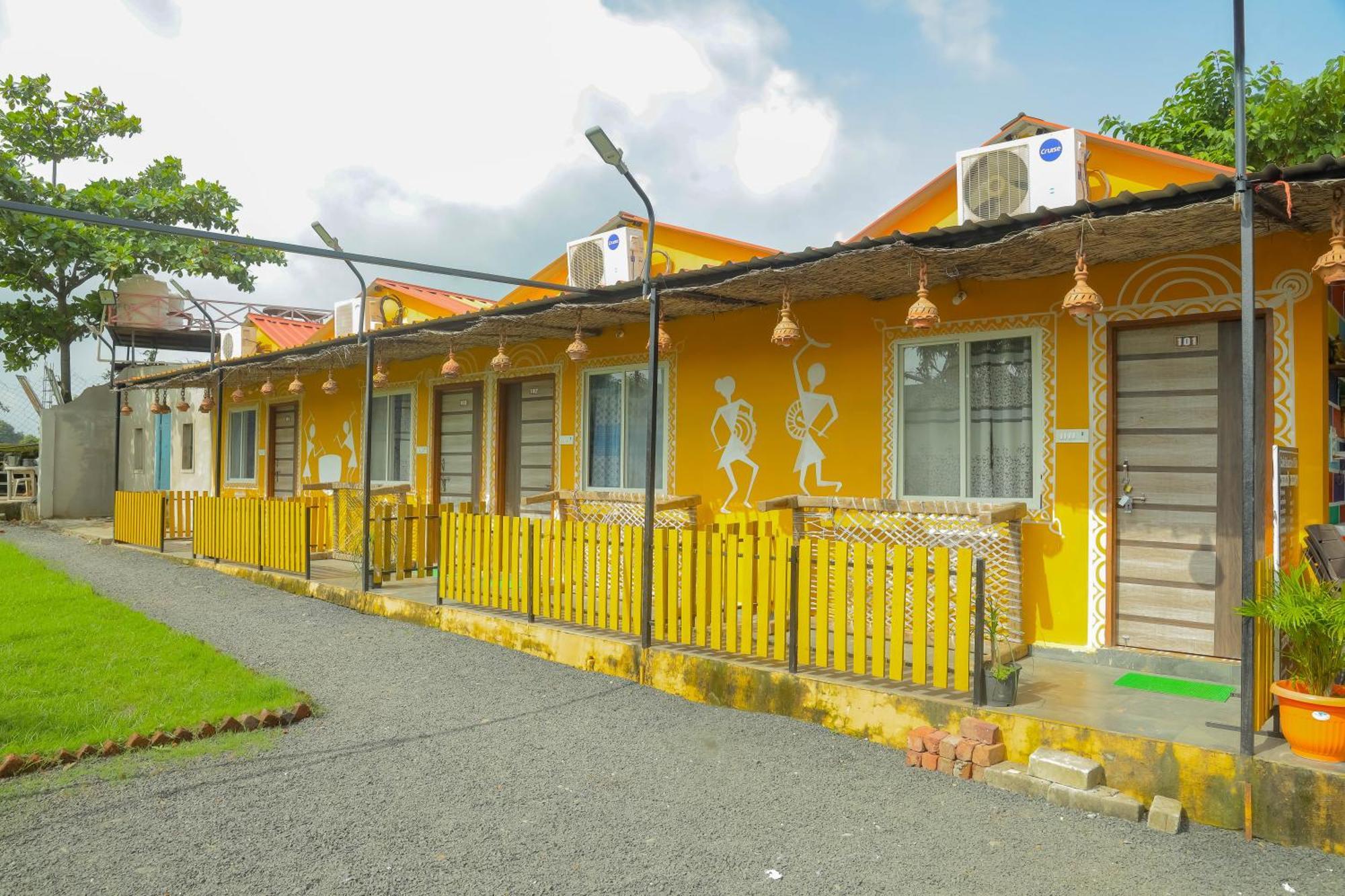 Mandav Hills Resort & Film City Mandu  Exterior photo