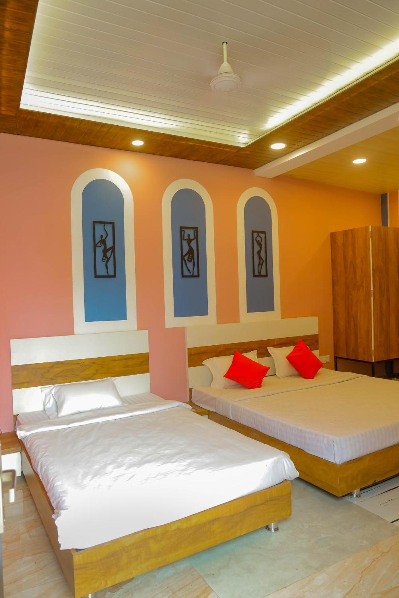 Mandav Hills Resort & Film City Mandu  Exterior photo