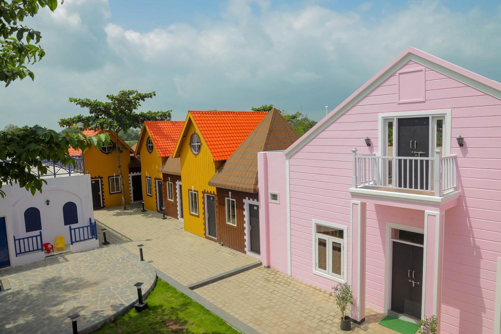 Mandav Hills Resort & Film City Mandu  Exterior photo