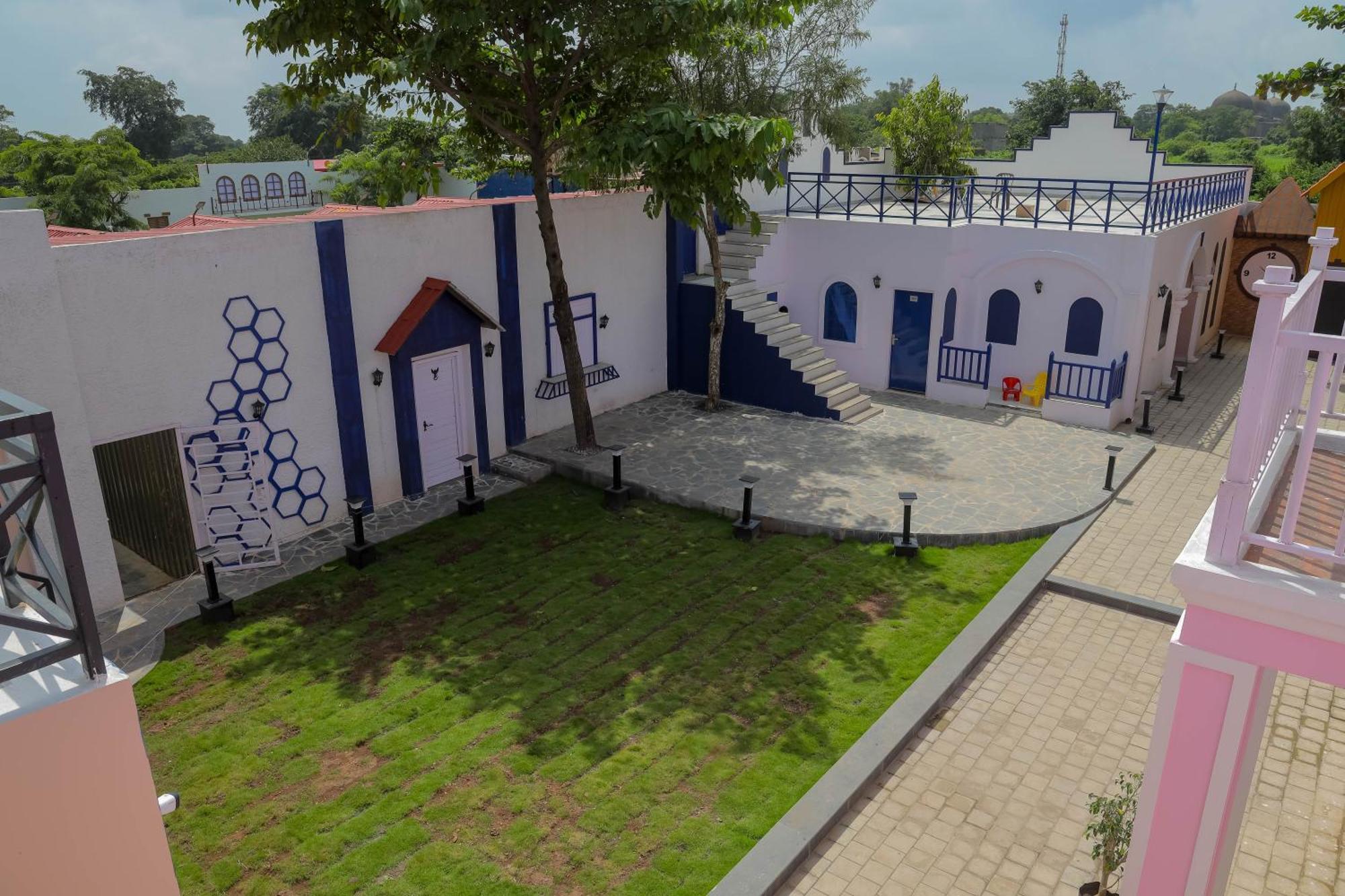 Mandav Hills Resort & Film City Mandu  Exterior photo