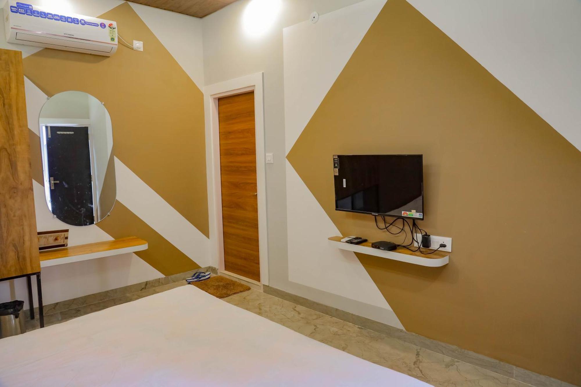 Mandav Hills Resort & Film City Mandu  Exterior photo